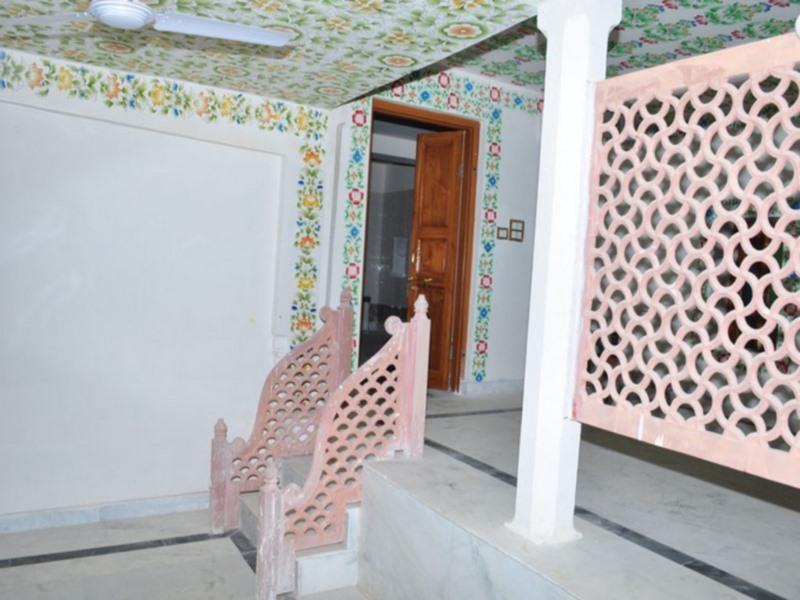 Hotel Suroth Mahal Luharu Exterior photo